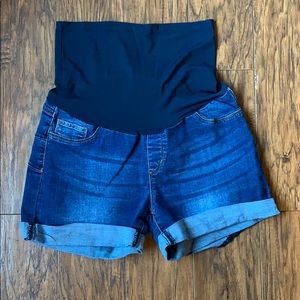 Size Large Stretch Maternity Jean Shorts